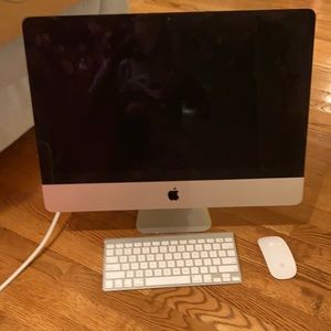 iMac 27in apple desk top computer with wireless keyboard and mouse 8GB